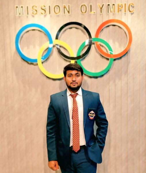 File:Coach Hemant.jpg